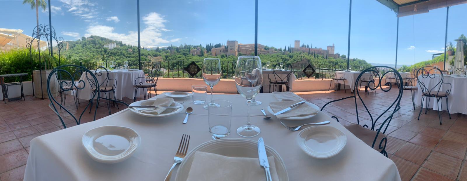 Restaurante Carmen Las Tomasas Albaicín views Alhambra Granada Romantic Paseo de los Tristes city center